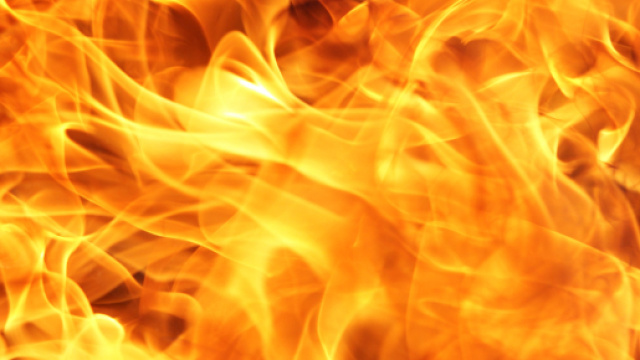 Brindisi, ottantenne incendia l'auto del vicino, deferito presso la Procura, l'episodio lo scorso fine settimana a Cellino San Marco