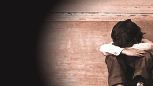 Gb, pap&agrave; costringe figlio a fare sesso con la matrigna: entrambi condannati