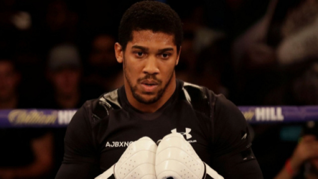 Anthony Joshua ammette: 'Spero che Wilder batta Tyson Fury'