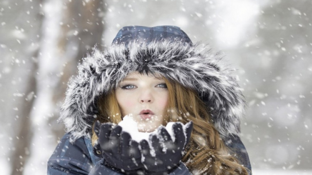 Oroscopo 27 novembre e i numeri: Sagittario innamorato, shopping per Gemelli