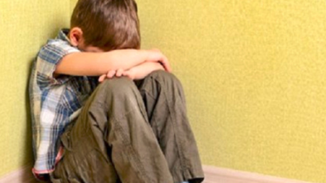 Pap&agrave; costringe il figlio di 11 anni a fare sesso con la matrigna: &laquo;&Egrave; gay, deve guarire&raquo; - Internapoli