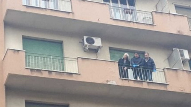 Bologna, novantenne uccide la moglie e si lancia nel vuoto