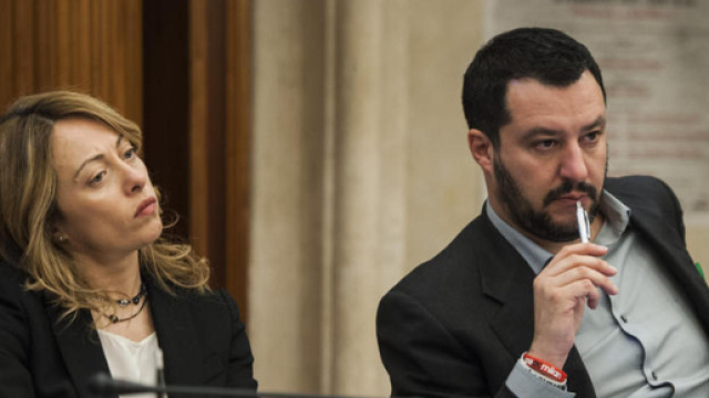 Arezzo: imprenditore uccide un ladro. Meloni e Salvini: 'Stiamo dalla sua parte'