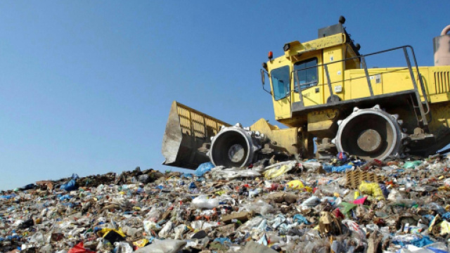 Forti pressioni di un amministratore del Comune di Naro alla ditta che si occupa della raccolta dei rifiuti