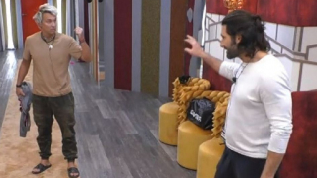 GFVip 3, Andrea Mainardi e Walter litigano, lo chef: 'Adesso lo massacro, basta'