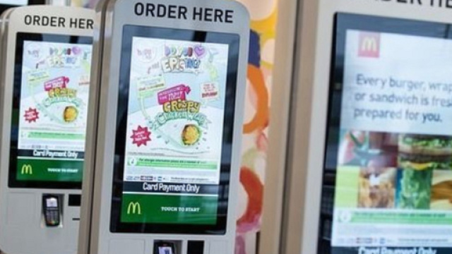 McDonald's, 'Feci e batteri sui touchscreen': lo rivela uno studio inglese