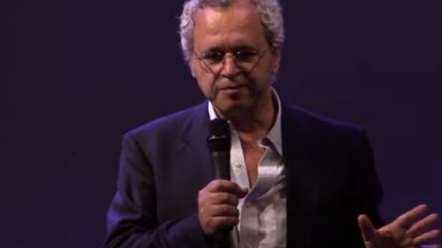 Enrico Mentana commenta gli ultimi sondaggi elettorali (Ph. Youtube)