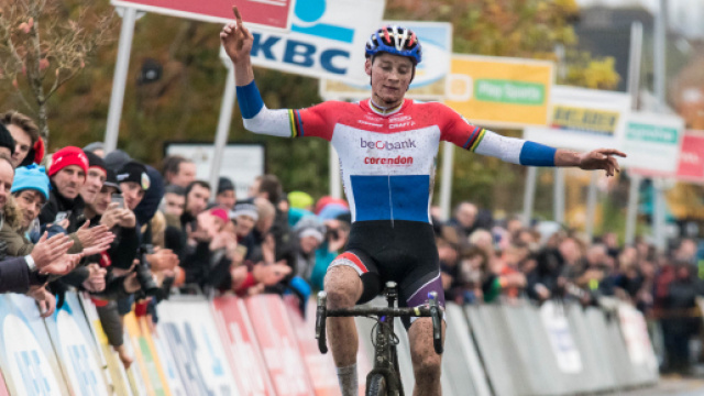 Ciclismo, Mathieu Van Der Poel racconta la sua dieta non convenzionale: &lsquo;Uso molto sale&rsquo;