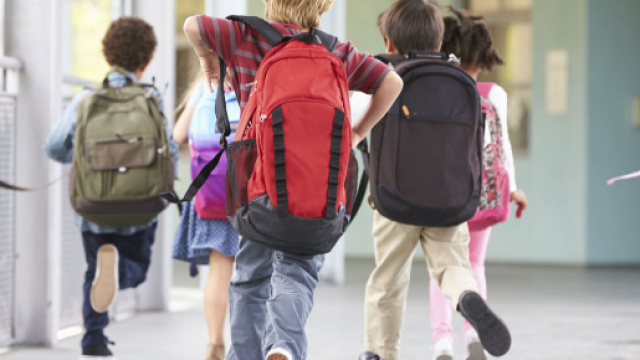 Napoli, bimba chiamata 'c***a' dai compagni di classe.
