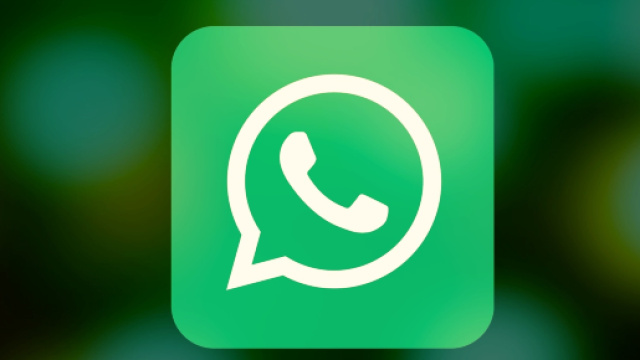 WhatsApp, arriva la possibilit&agrave; di rispondere in privato nei gruppi