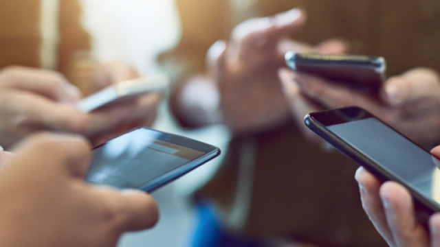 When's the Best Time to Buy the Most Popular Smartphones? - dealnews.com