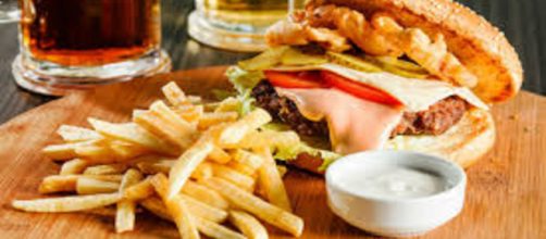 Alimentos que hacen da&ntilde;o al cerebro