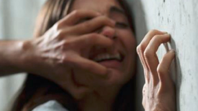 Storia orribile nel Casertano, violenta la figlia di 12 anni: la piccola tenta di uccidersi - Internapoli.it