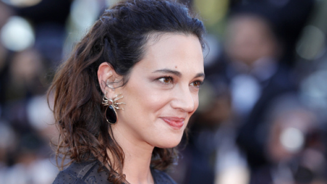Gossip: &egrave; botta e risposta al veleno tra Asia Argento e la madre, Daria Nicolodi.