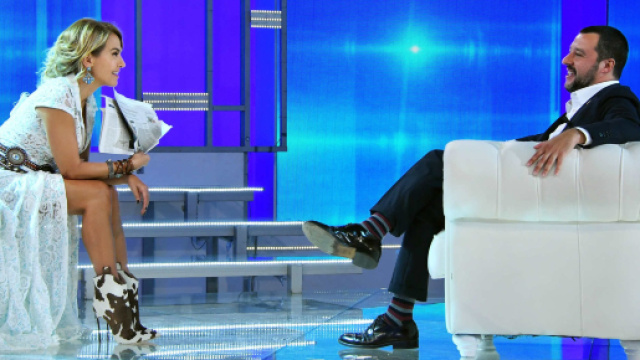 Matteo Salvini svela da Barbara D'Urso: 'Si che sono single'