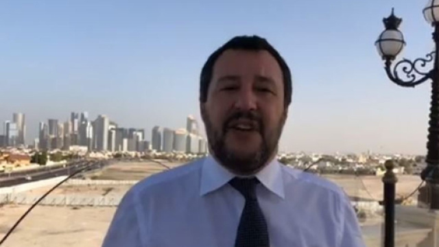 Matteo Salvini felice per quanto sta facendo nel contrasto all'immigrazione clandestina
