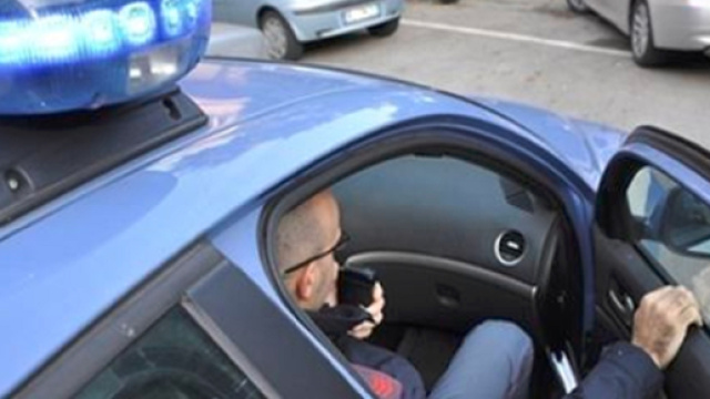 Perdono il treno e chiedono aiuto: lei stuprata e lui preso a bastonate dai nigeriani - Il Mattino