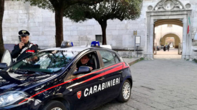 Furti in case e negozi e rapine a coppiette a Nola, Marigliano e Saviano: tre arresti