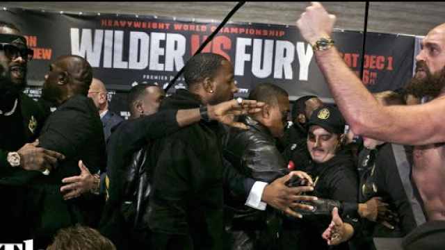 Wilder contro Fury, alle 6 del mattino di domenica, l'appuntamento con la grande boxe in diretta streaming su Dazn