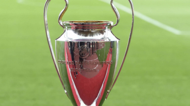 Champions League in tv su Sky e Rai in chiaro, si giocano Liverpool-Napoli, Inter-Psv, Young Boys-Juventus e Plzen-Roma