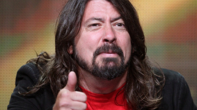 Quindicenni "zittiti" dal comune, interviene Dave Grohl! - Metal ... - metalinitaly.com
