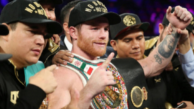 Canelo Alvarez si appresta a tentare l'assalto al titolo mondiale dei supermedi