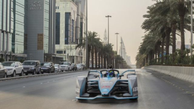 Formula E: in Arabia Saudita parte la stagione 2018-19, diretta tv Italia 1 ed Eurosport
