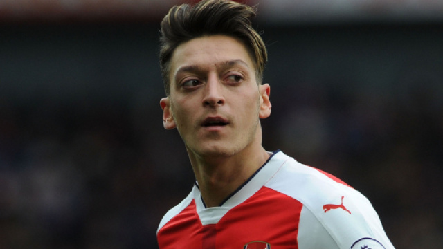 Juventus, si sarebbe offerto Ozil