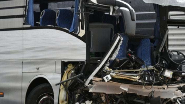 Pullman Flixbus partito da Genova si schianta nei pressi di Zurigo: &egrave; morta una donna.