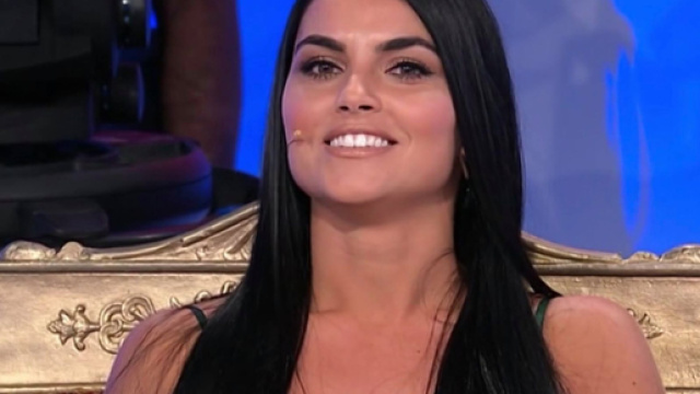 Uomini e Donne, Teresa elimina Andrea