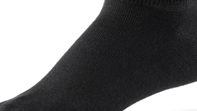 Cina, annusava ogni sera i suoi calzini, ricoverato per un'infezione polmonare