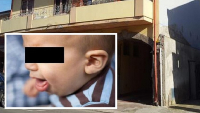 Bimbo di un anno muore soffocato mentre mangia: il dramma sotto gli occhi della mamma - Internapoli