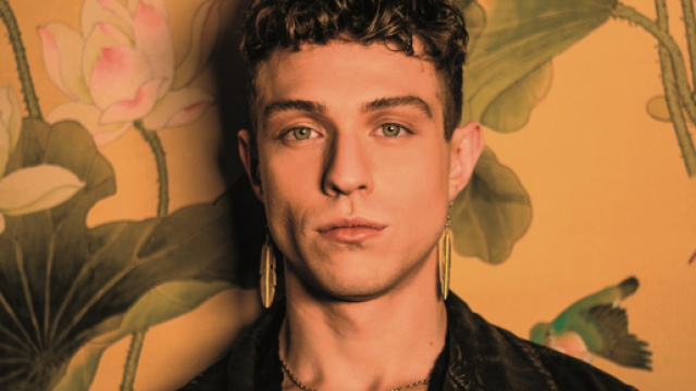 Irama potrebbe iniziare una convivenza con Giulia De Lellis.