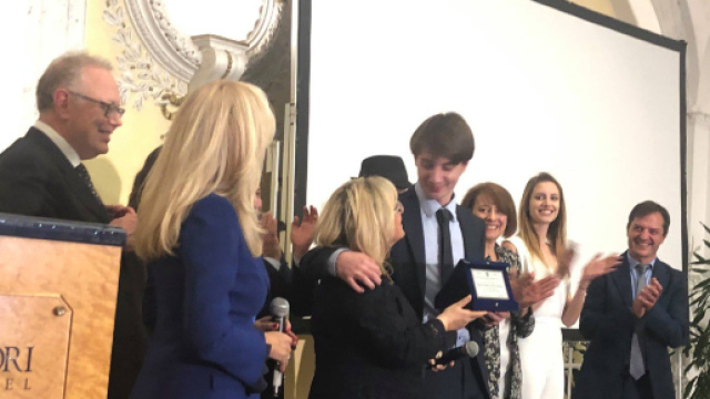 Premiazione delle famiglie che si sono battute per i diritti dei loro bambini