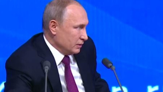 Vladimir Putin lancia l'allarme sulla possibilit&agrave; di un conflitto nucleare devastante.