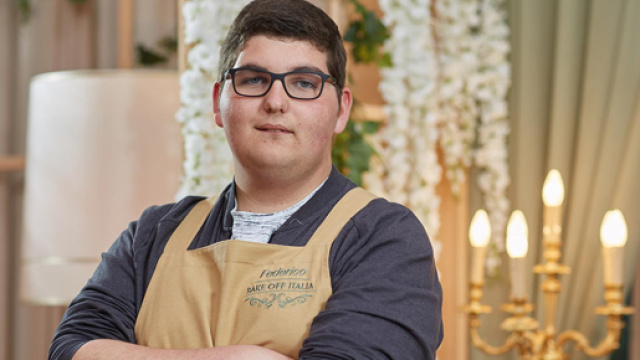 Federico, vincitore della sesta edizione di Bake Off Italia.