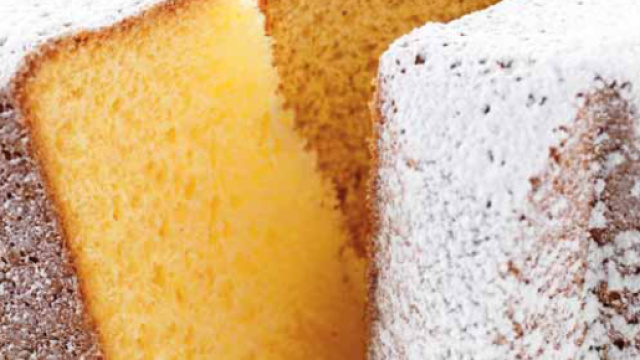 Milano: niente pandoro ai bimbi che non hanno pagato la mensa, &egrave; polemica