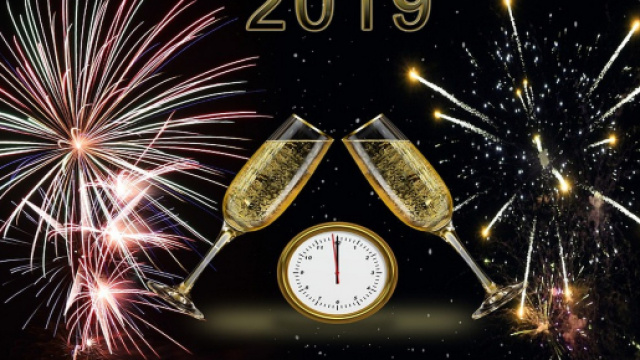 Auguri buon Natale e Capodanno: 5 pensieri da inviare ad amici, familiari e colleghi