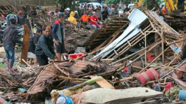 Tsunami devastante in Indonesia dopo l'eruzione del Krakatoa: 168 morti e 745 feriti - Il Mattino
