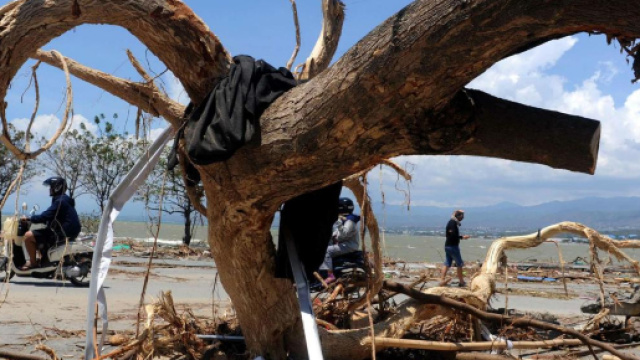 Indonesia, i danni ingenti provocati dallo tsunami