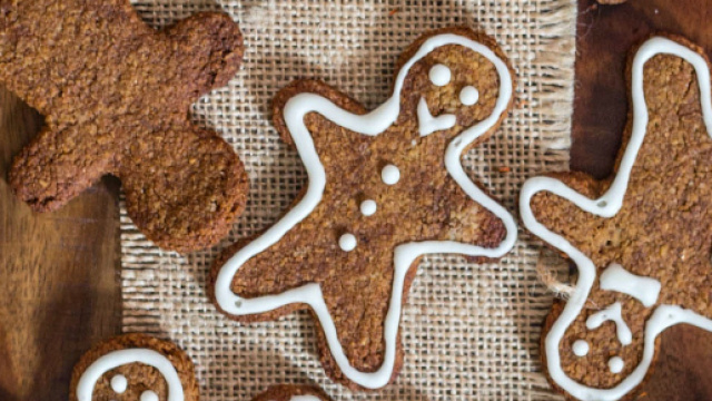 Biscotti di Natale: omini di pan di zenzero vegani, senza glutine e paleo