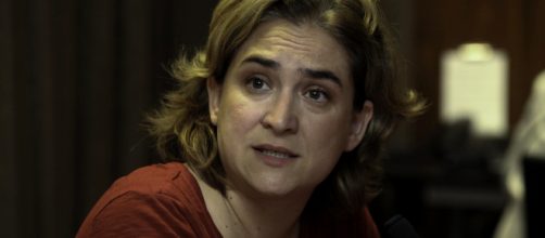 Archivo:Barcelona, rueda de prensa con Ada Colau.jpg - Wikipedia ... - wikipedia.org