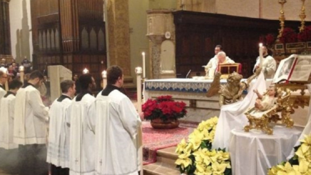 Brescia, un islamico urla 'Allah akbar' in chiesa.