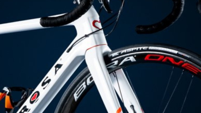Ciclismo, una nuova De Rosa con freni a disco per la Nippo Fantini