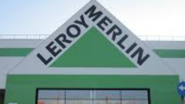 Leroy Merlin assume addetti alla logistica, consiglieri e venditori specialisti.