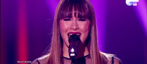 Aitana canta 'Vas a quedarte' en el especial navide&ntilde;o de 'OT'. / RTVE.es
