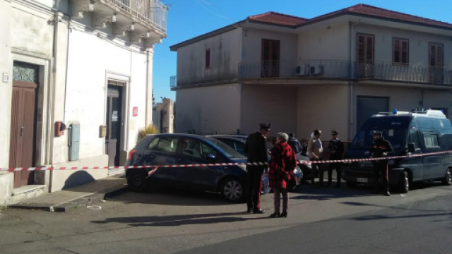 Giarre, uccide l&rsquo;ex moglie dopo aver scoperto su Facebook la sua nuova relazione