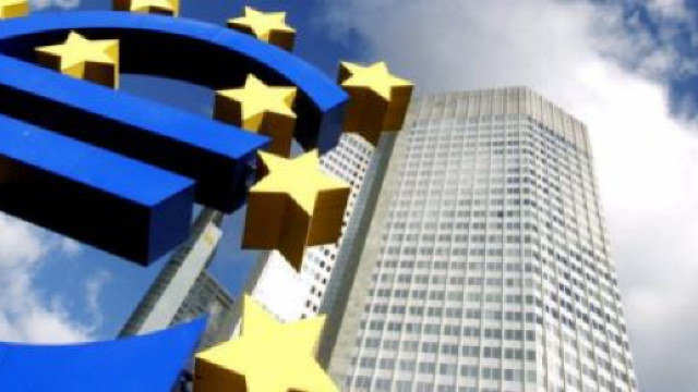 Se non aggiustiamo l'euro l'economia rester&agrave; in panne