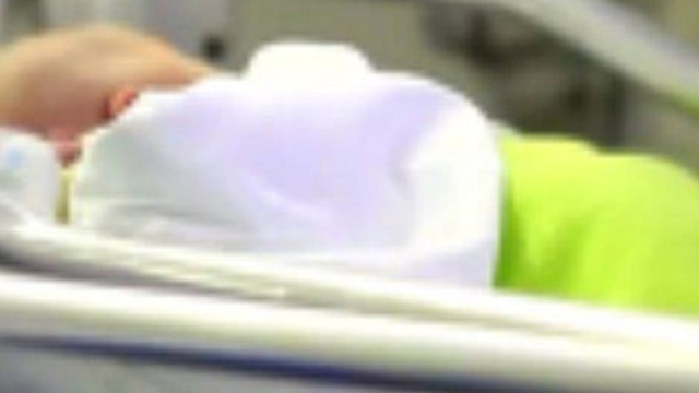 Madre di 26 anni uccide suo figli 3 mesi