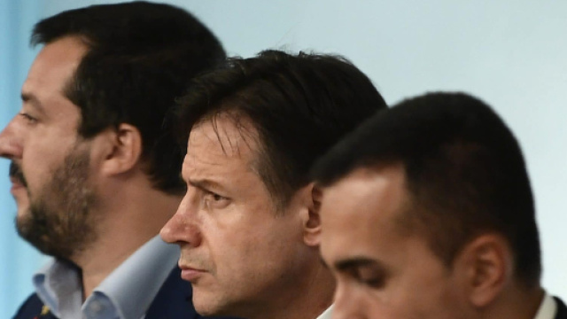Reddito di cittadinanza e Quota 100 rinviate al Senato